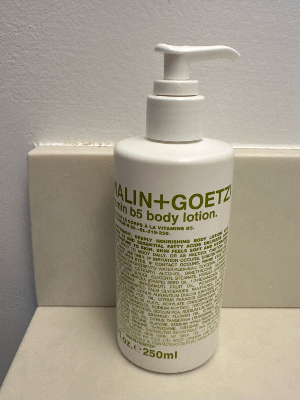 MALIN+GOETZ Vitamin B5 Body Lotion — White